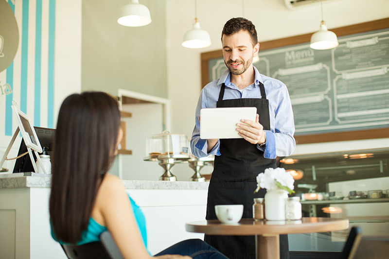 switching to an ipad restaurant can provide better customer service and streamlined workflow | LocknCharge