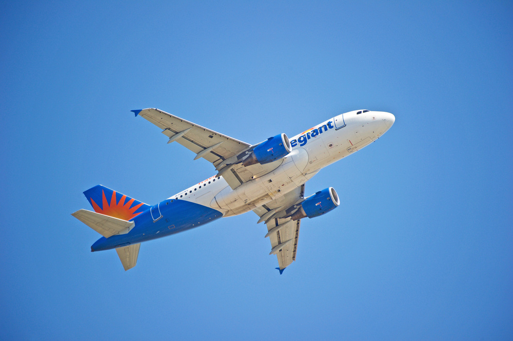 Allegiant Air Deploys iPads with LocknCharge, FUYL Tower 15