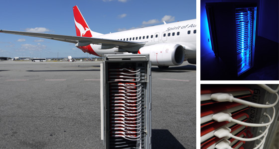 Qantas_cart_airport