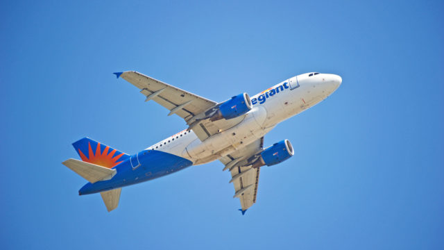 Allegiant Air Deploys iPads with LocknCharge, FUYL Tower 15
