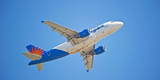 Allegiant Air Deploys iPads with LocknCharge, FUYL Tower 15